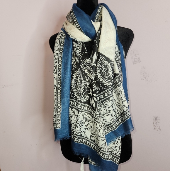 MIA + TESS Pattern Lightweight Scarf Navy/Black/White - Picture 3 of 14